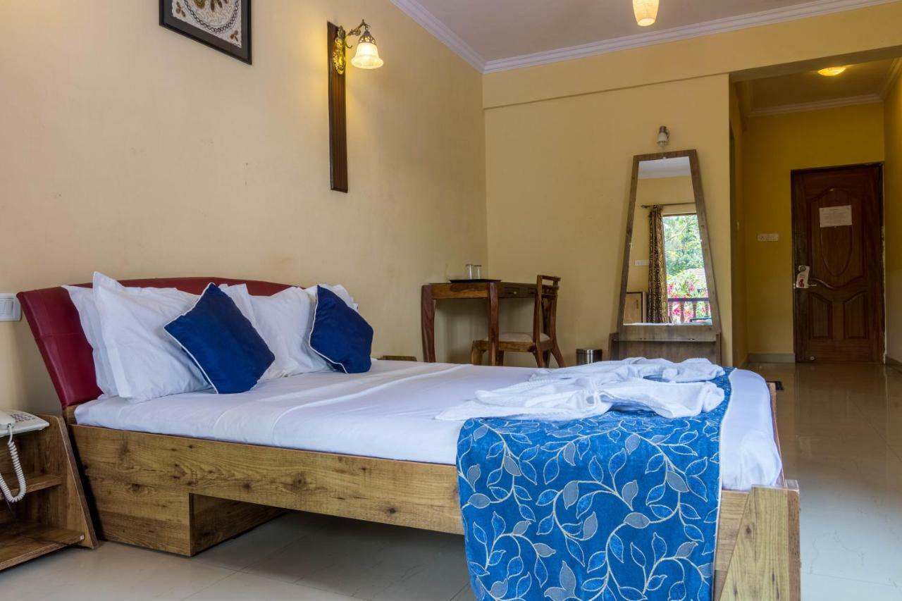Dona Julia Beach Resort Calangute Exterior foto